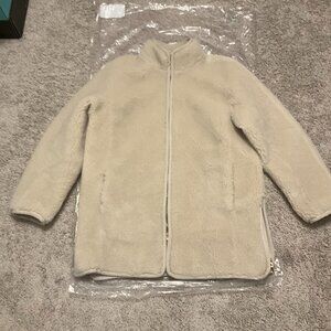 J.Crew Zip-up teddy coat. SIZE: S. color: ivory. ITEM # j9064.